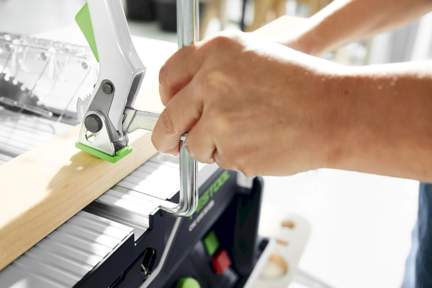FESTOOL CSC SYS 50 EBISET ACCU TAFELCIRKELZAAG 2X18V 5.0AH MET ONDERSTEL  577379